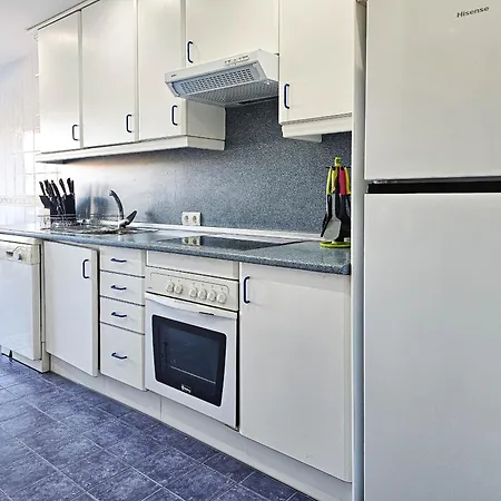 Spacious 4 Bedroom Townhouse In Bahia De Ferienhaus Casares
