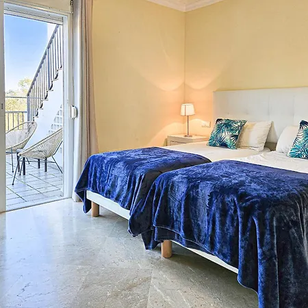 Ferienhaus Spacious 4 Bedroom Townhouse In Bahia De *