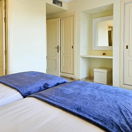 Ferienhaus Spacious 4 Bedroom Townhouse In Bahia De *