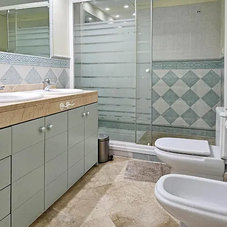 Spacious 4 Bedroom Townhouse In Bahia De * Casares