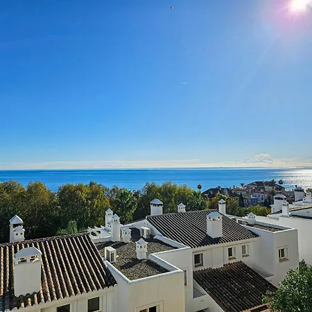Spacious 4 Bedroom Townhouse In Bahia De Ferienhaus Casares